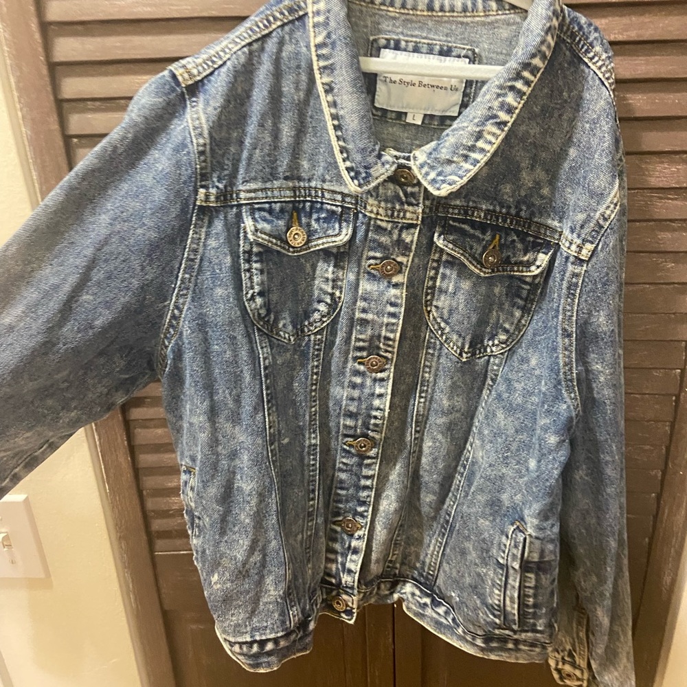 Jean jacket - Picture 2 of 5